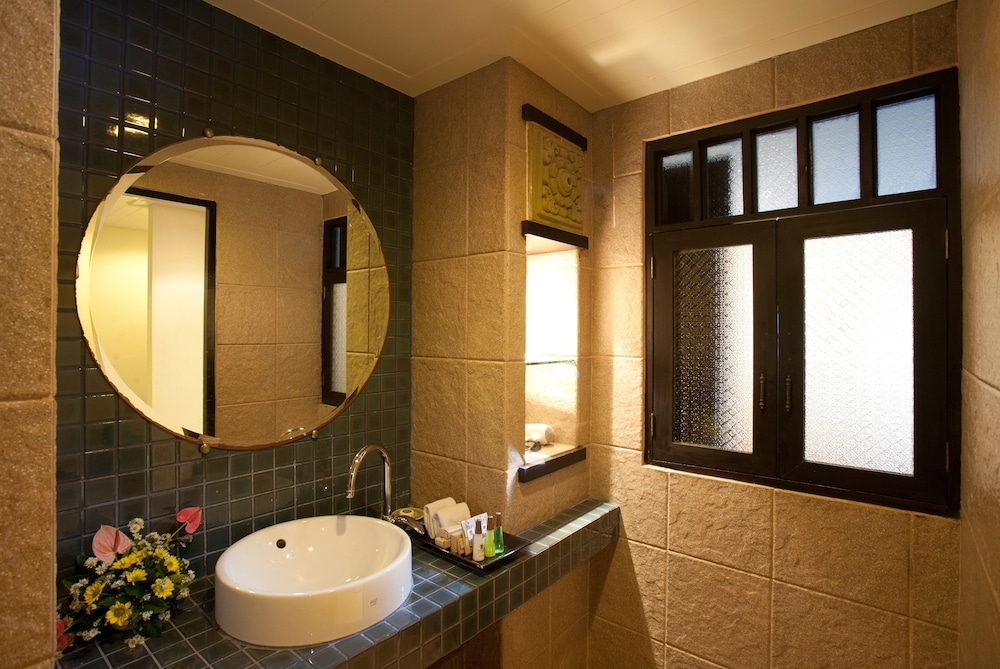 Woraburi Phuket Resort And Spa 75/75