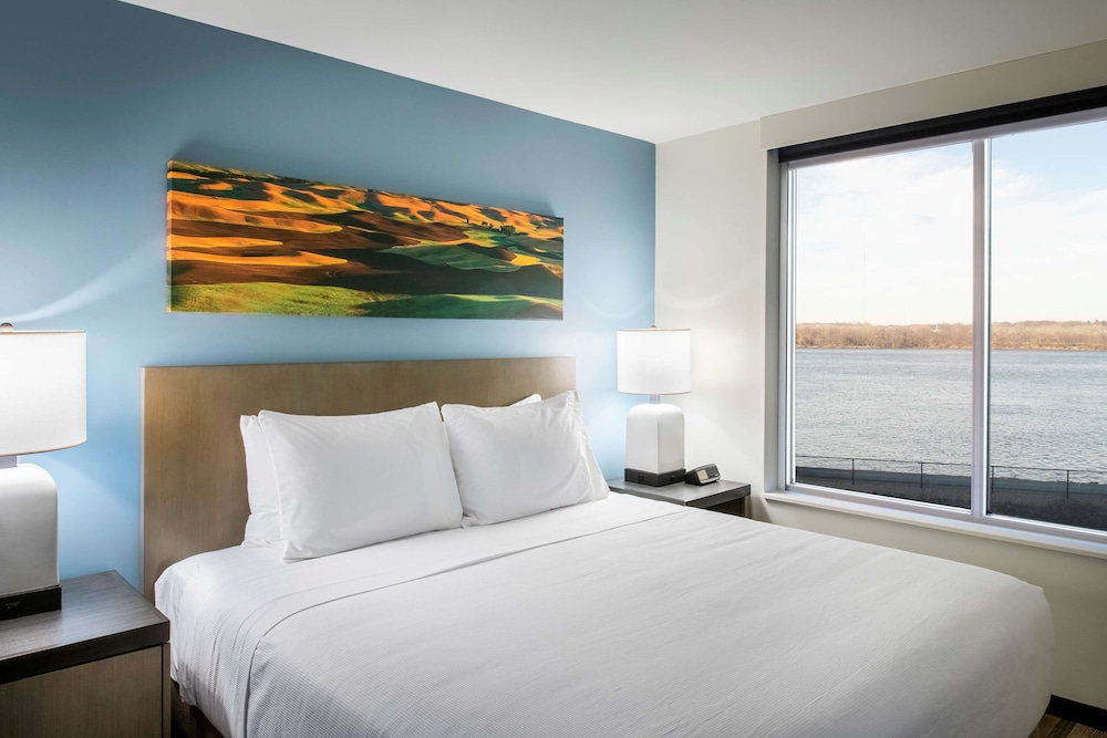 Hyatt House East Moline/Quad Cities 12/47