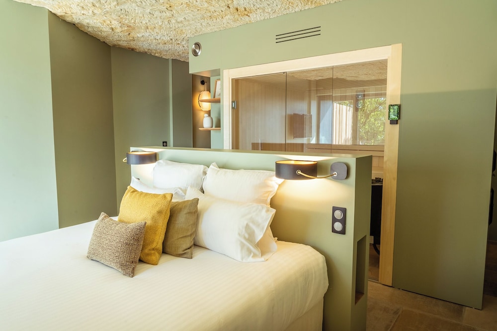 Prestige, Suite, King Bed, Sauna, Terrace