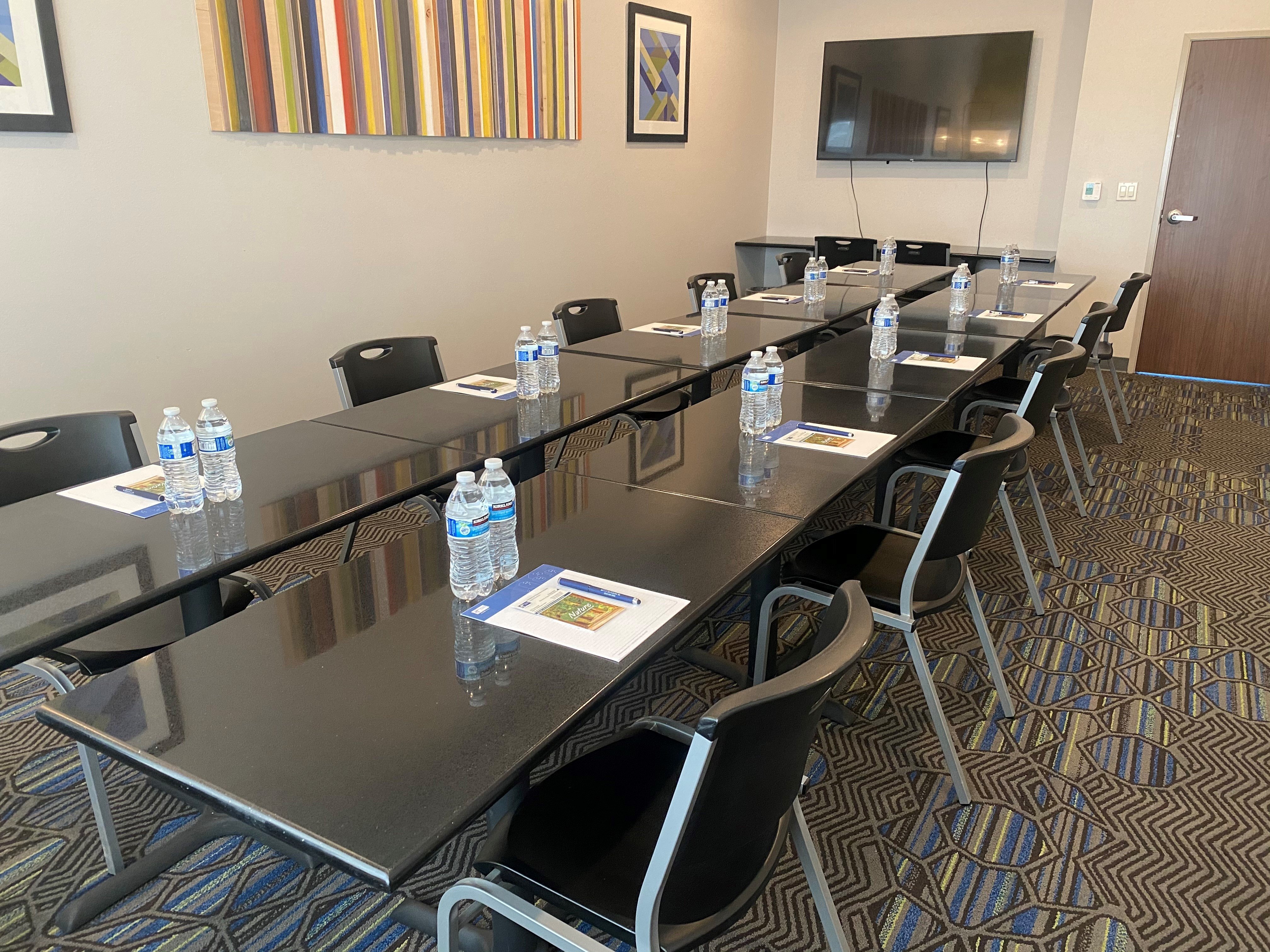 Holiday Inn Express & Suites Auburn Downtown 43/48
