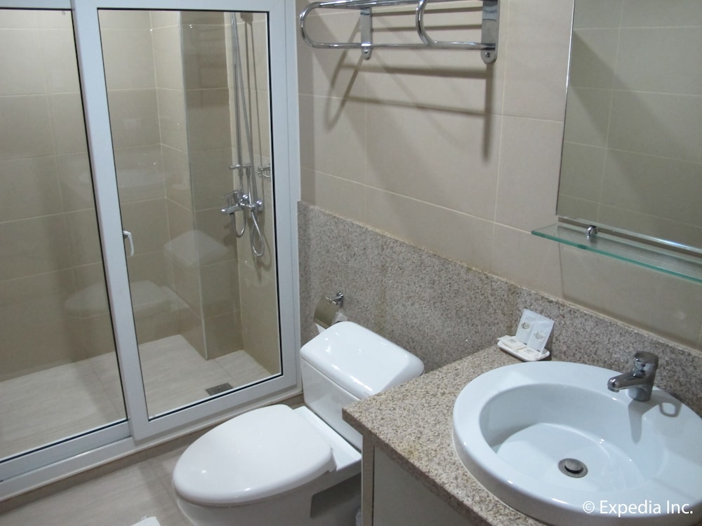 Leope Hotel 44/45