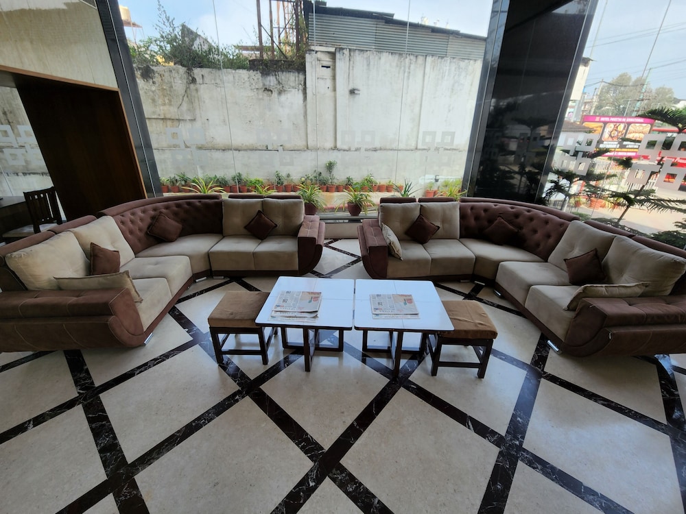 Hotel Preethi International 28/50