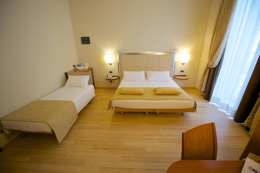 Best Western Crystal Palace Hotel 17/55