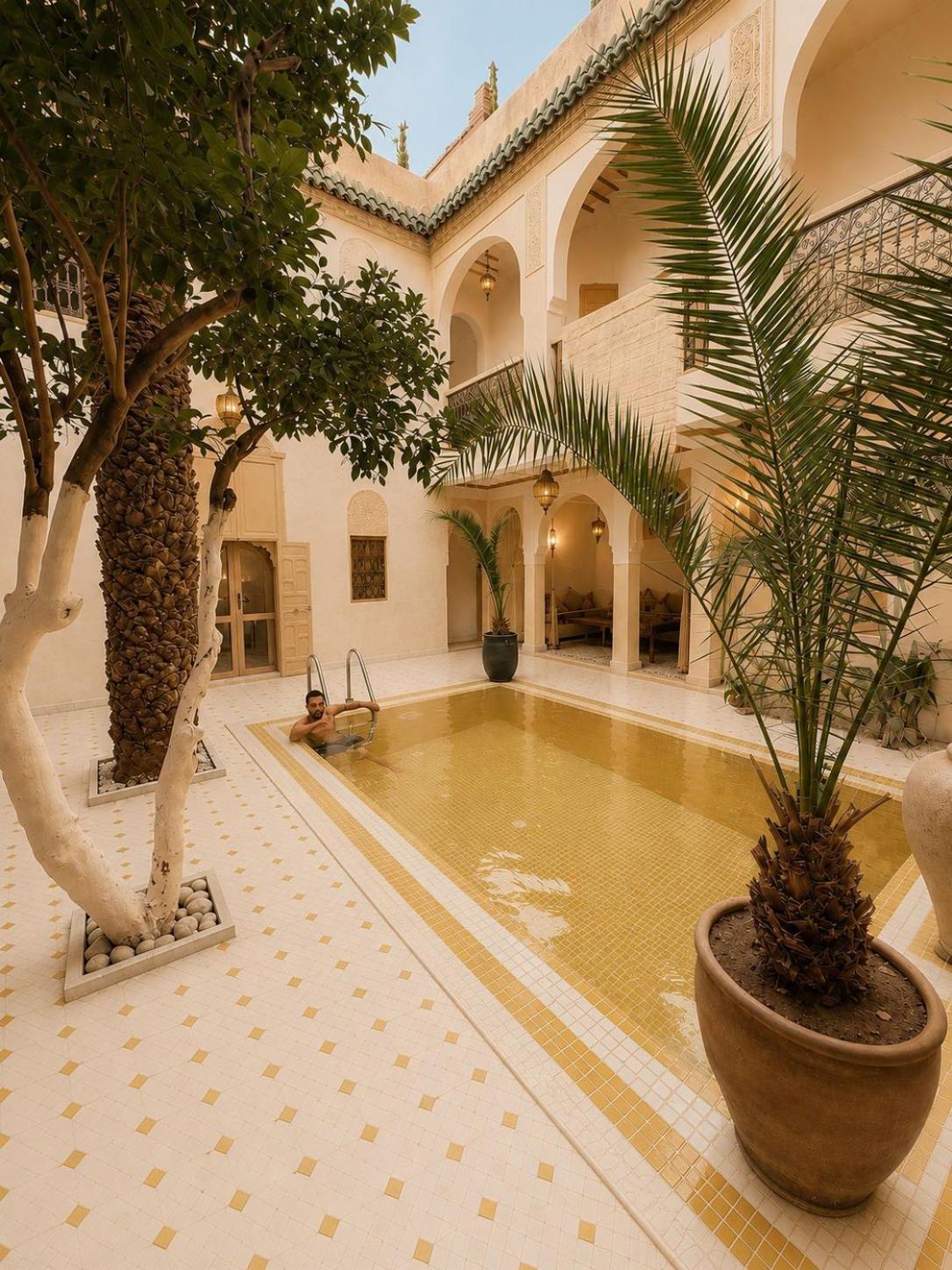 Riad Palmier 49/57