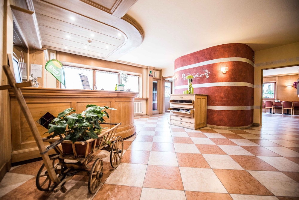 Angelica Hotel 16/64