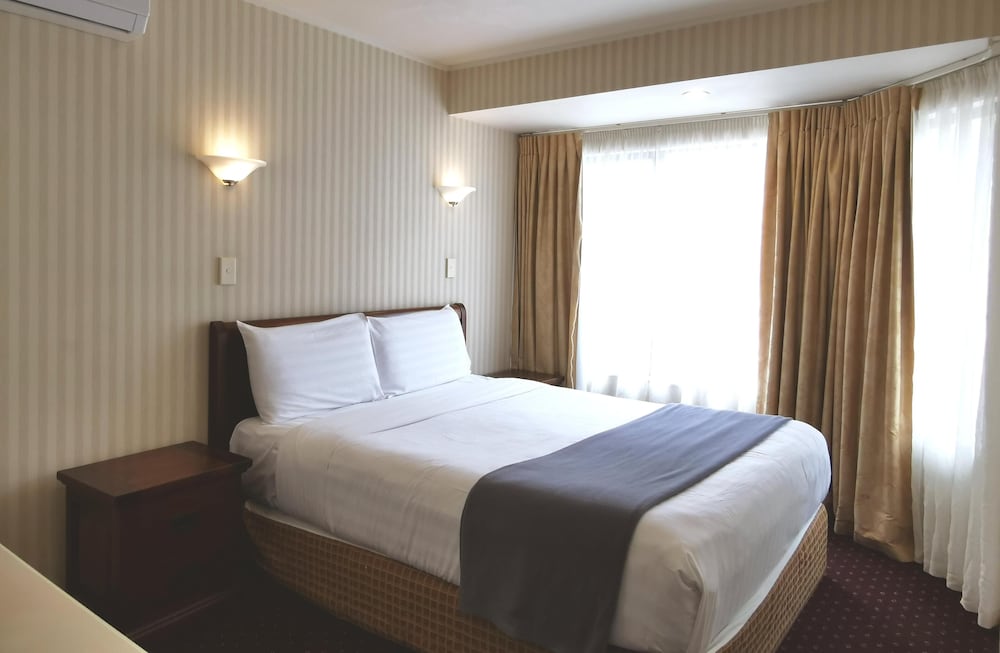 Cornwall Park Motor Inn 20/47