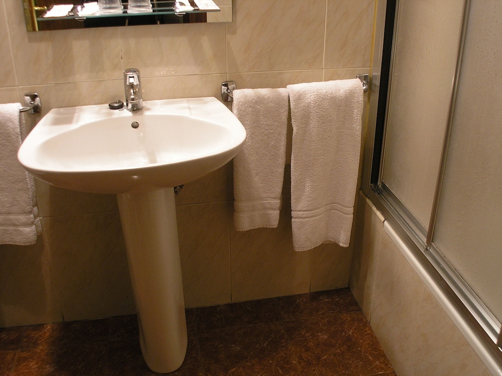 Iraipe Gorbea Hotel 40/48