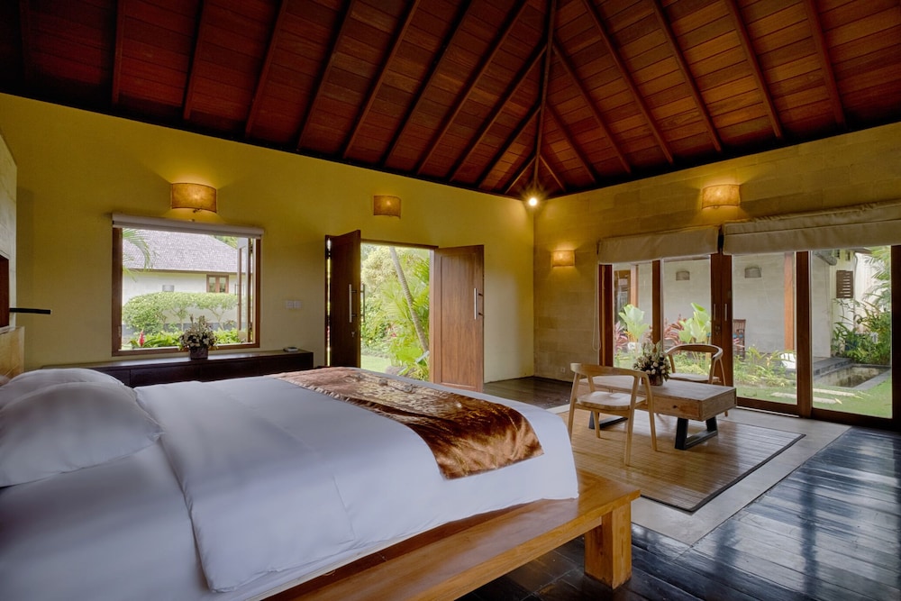 Kutus Kutus Ketewel Villa 15/34