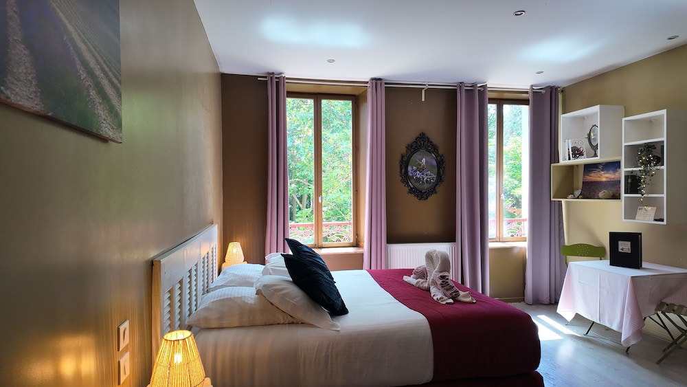 غرفة بسرير مزدوج، La Font Vineuse Hotel Spa 2/4