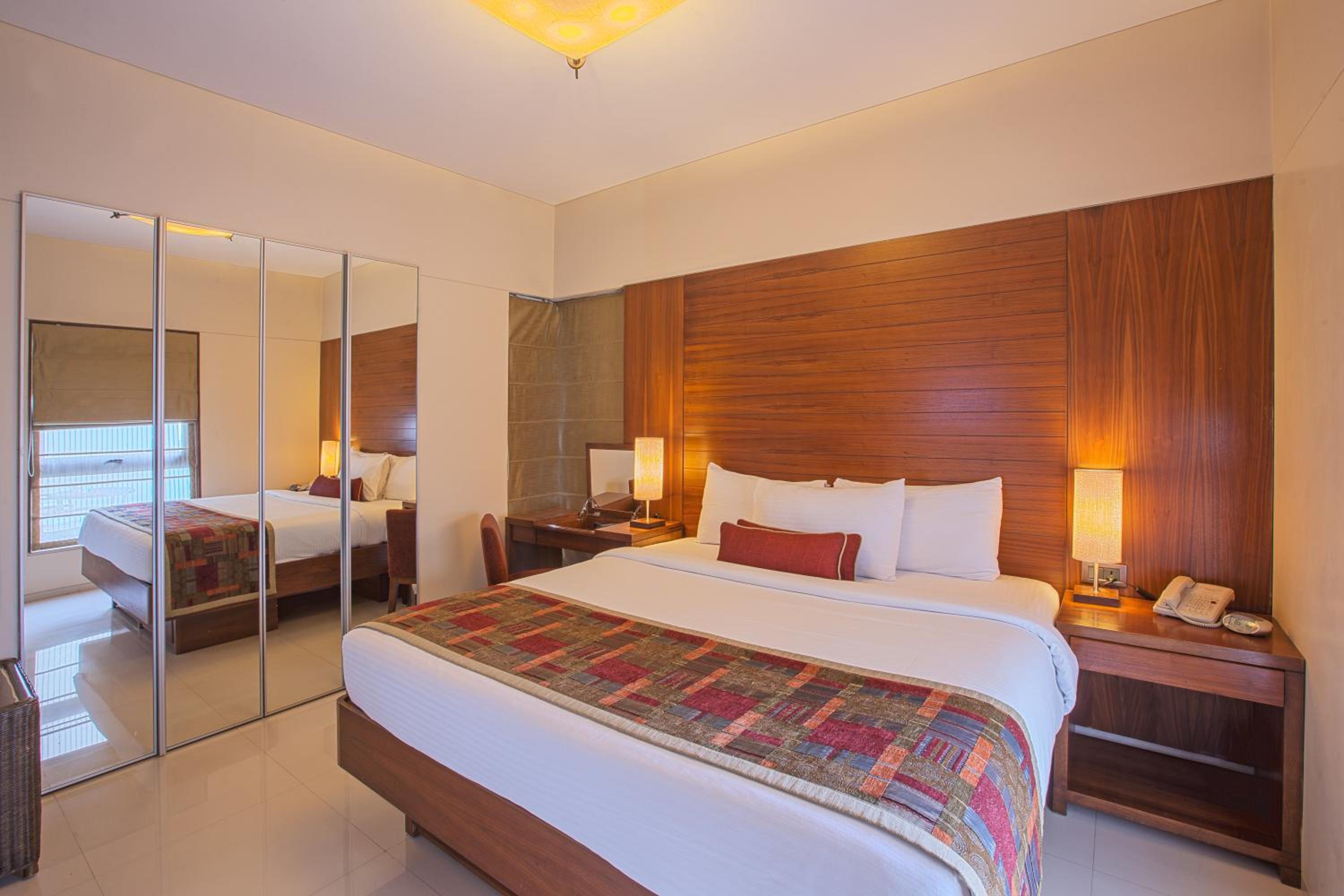 جناح سوبيريور بغرفة نوم واحدة، Oakwood Residence Naylor Road Pune 2/5
