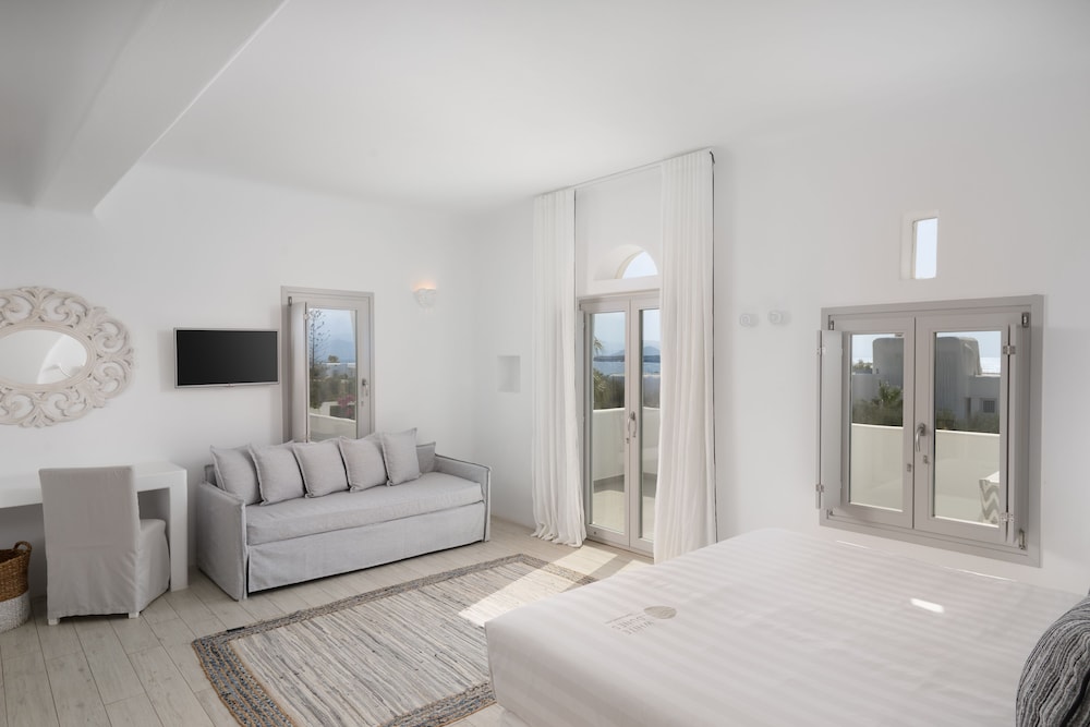 White Dunes Luxury Suites 25/50