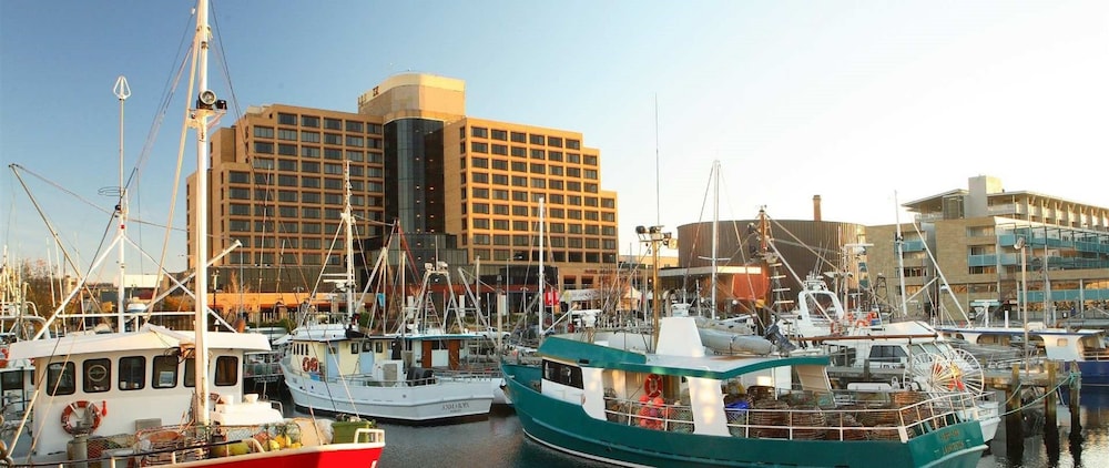 Hotel Grand Chancellor Hobart 40/50