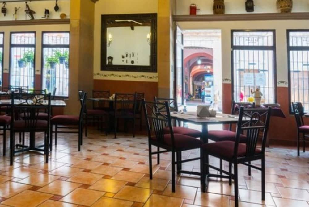 Hotel Hidalgo 32/48