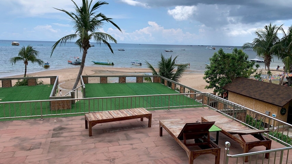 Lotus Paradise Resort 72/77