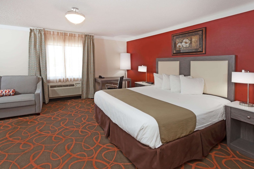 Baymont by Wyndham Chicago/Alsip 7/35