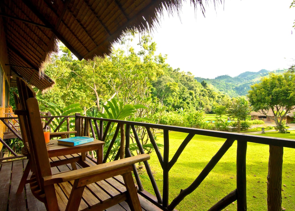 Hmong Hilltribe Lodge 20/42