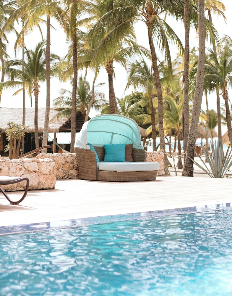 Manchebo Beach Resort & Spa 69/74