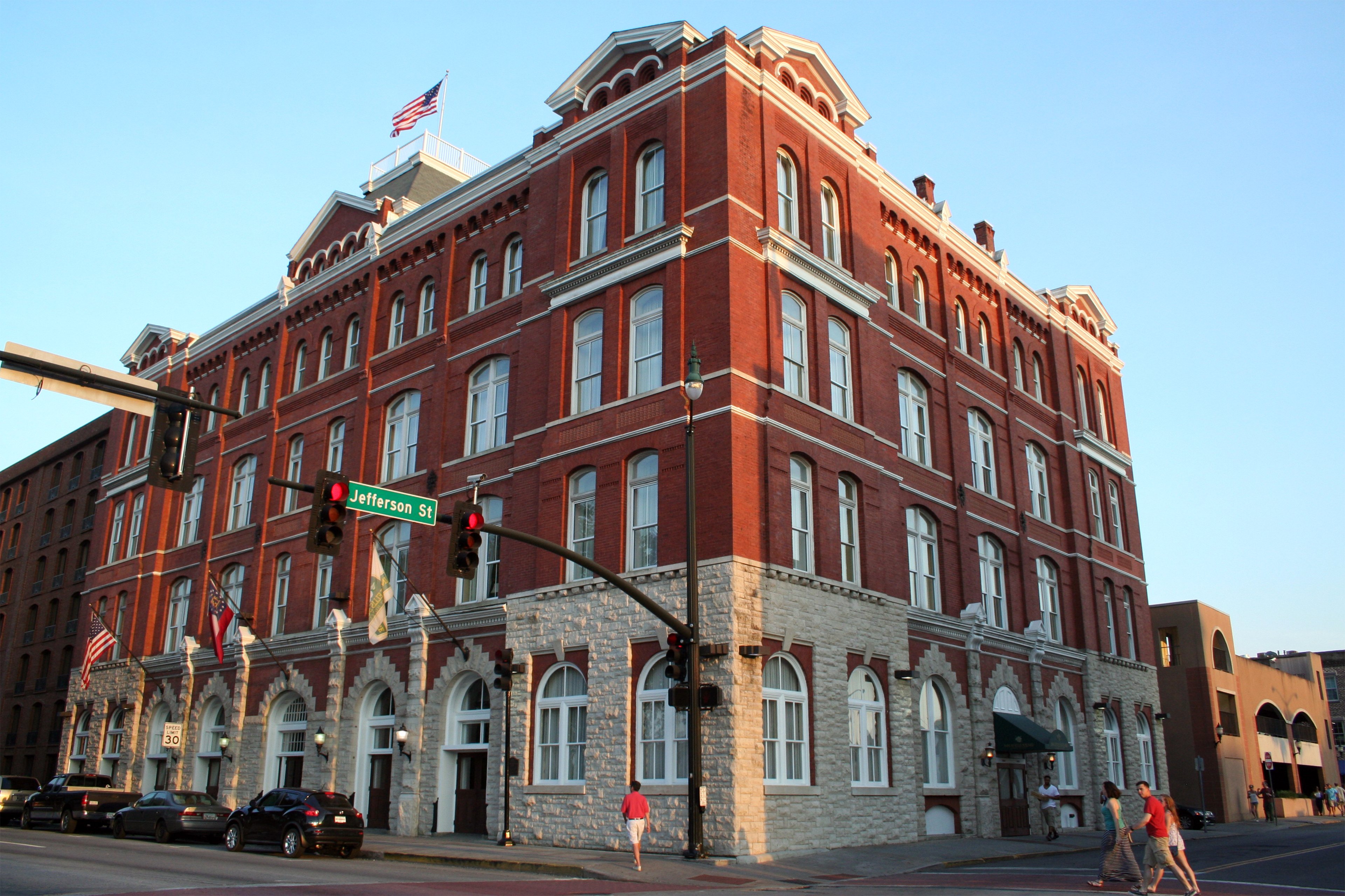 Hotel Indigo Savannah Historic District 75/83