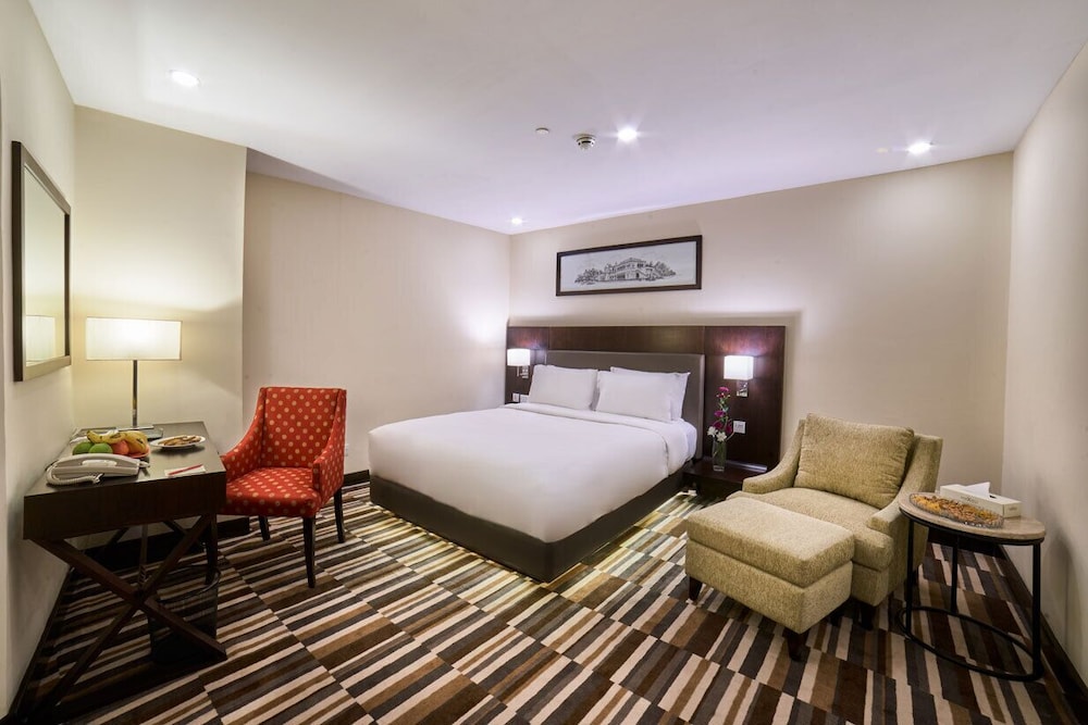 Deluxe Suite