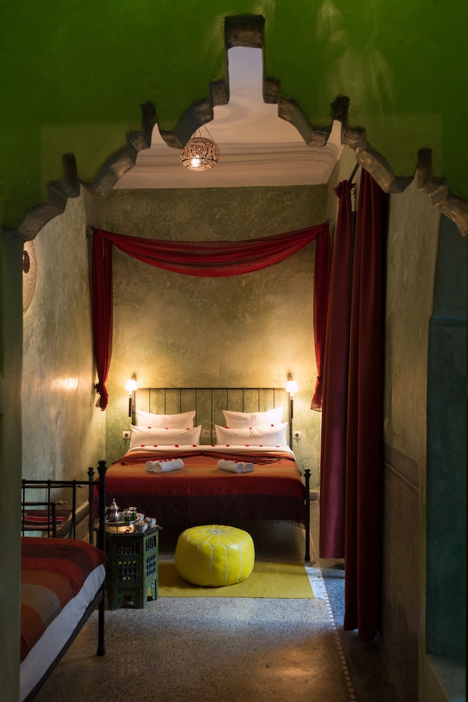 Riad Lhena 38/45