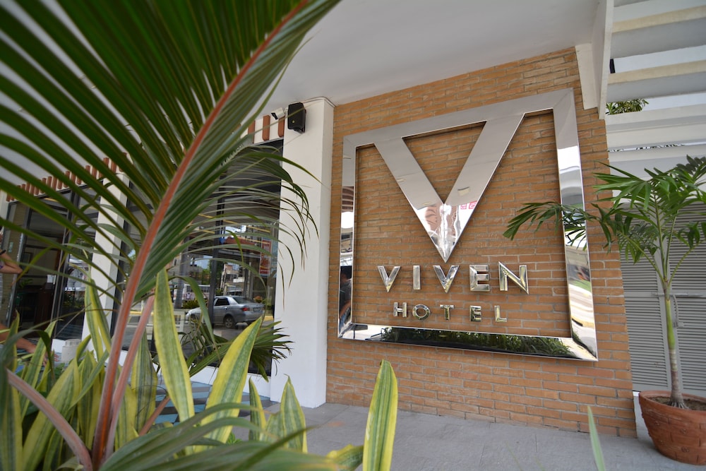 Viven Hotel 9/39