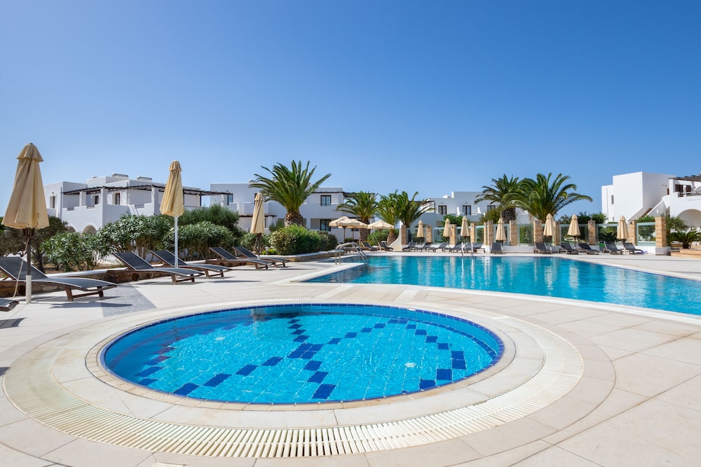 Irini Hotel 36/63