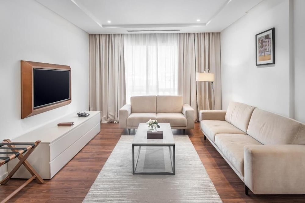 فندق قمر جدة(Landmark Hotel & Suites (formerly Al Qamar Hotel)) 34/46
