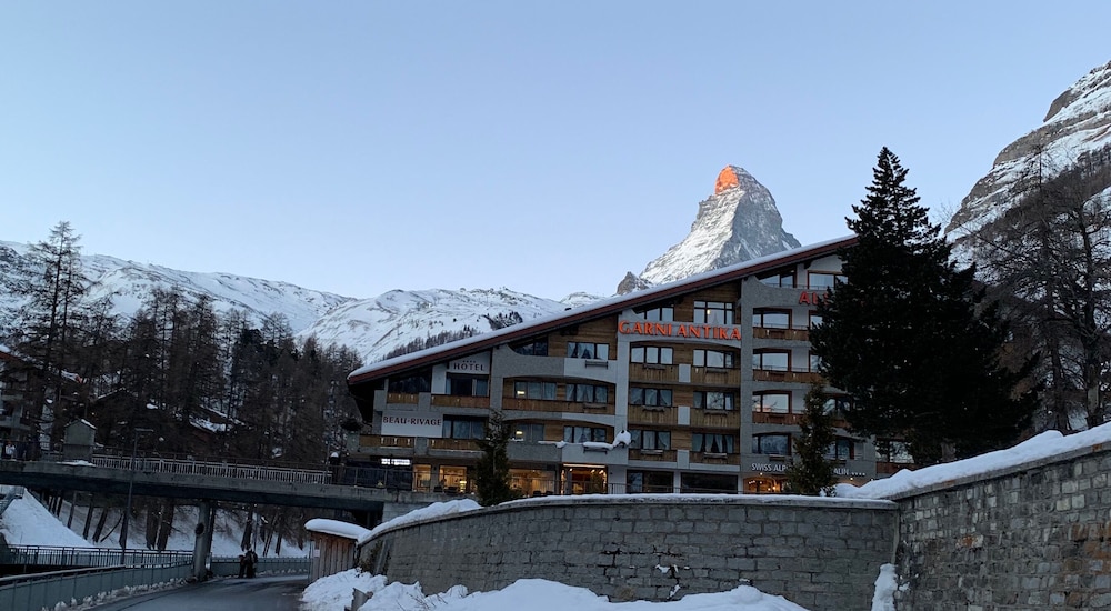 Hotel Antika 7/63