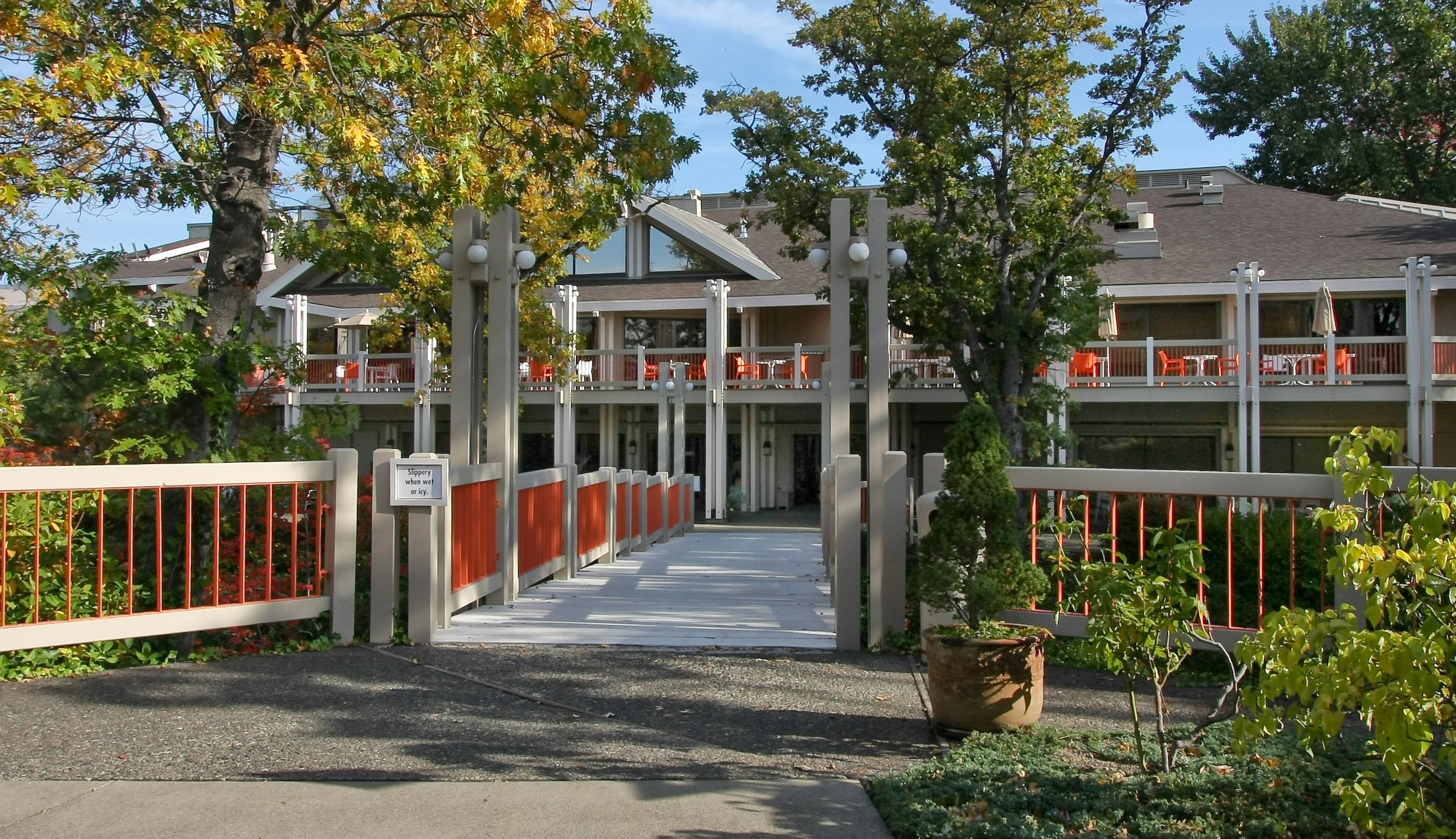Ashland Hills Hotel Suites 46/51