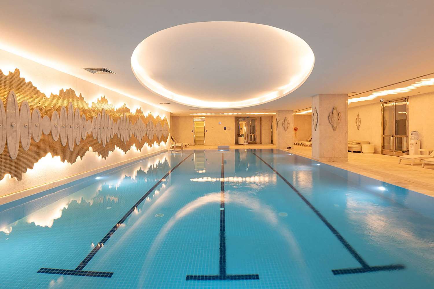 Wyndham Grand Istanbul Kalamis Marina 24/40