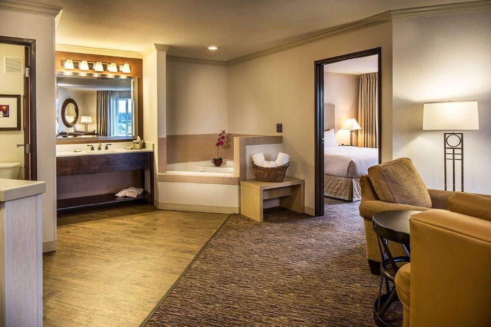 The Newberry Hotel Bend, Tapestry Collection by Hilton 44/60