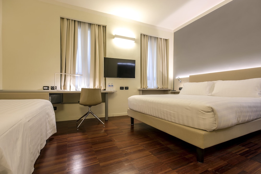 Triple room