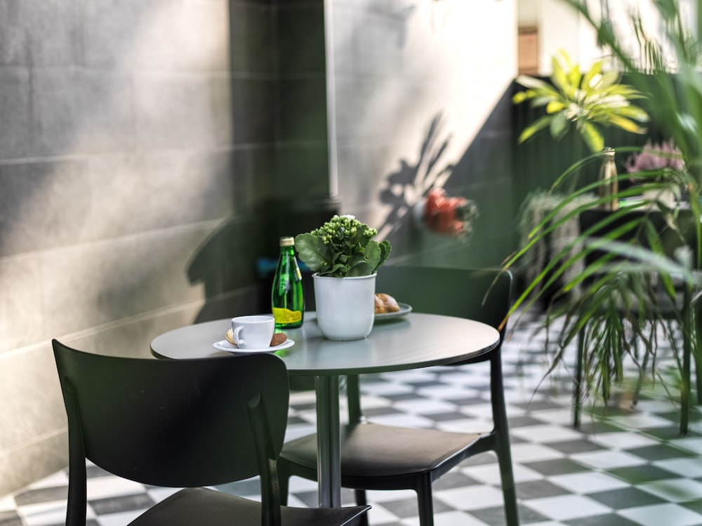 Liv Urban Larnaca 43/50