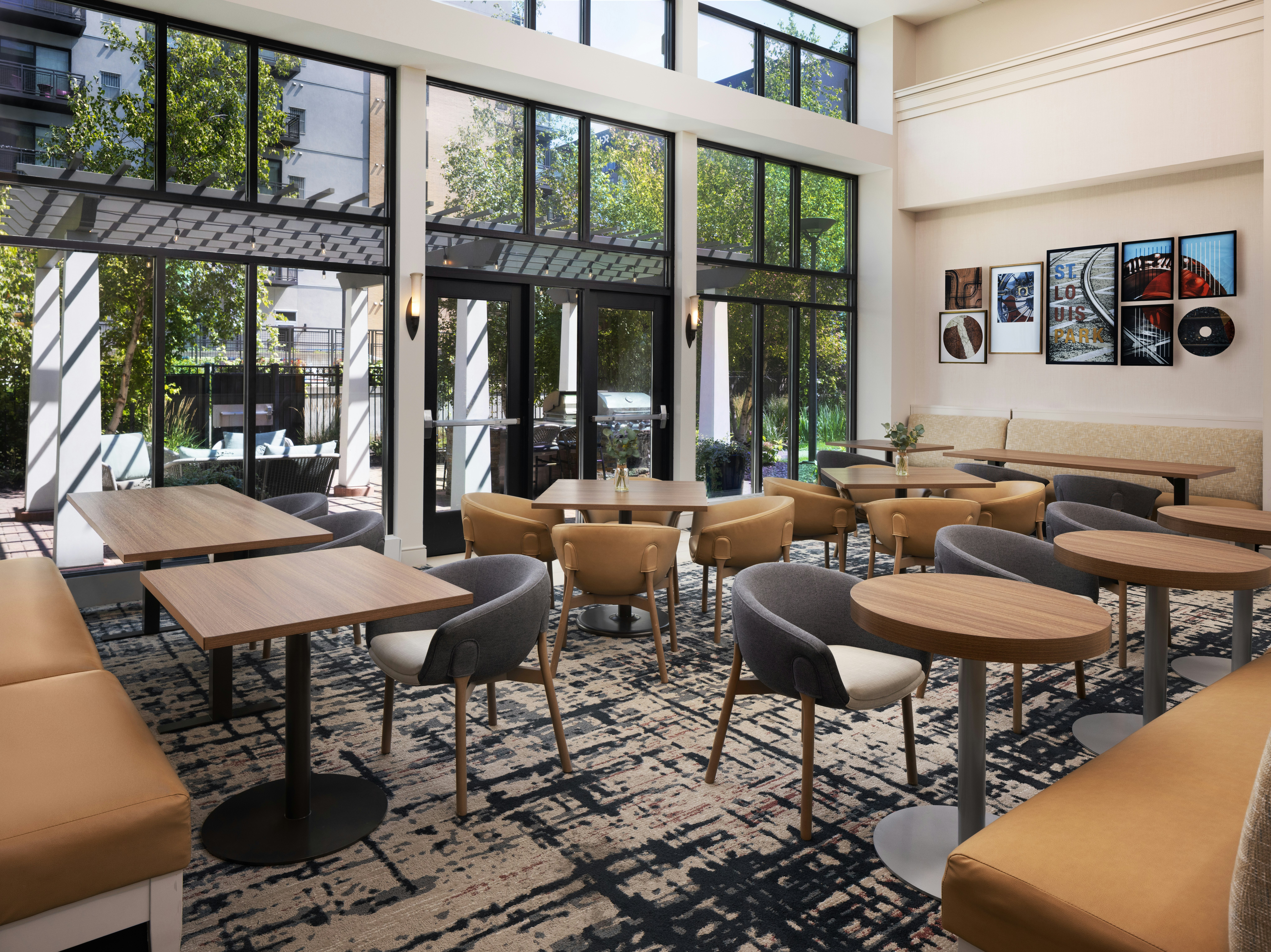 HOMEWOOD SUITE MINNEAPOLIS-ST. LOUIS PARK 20/32