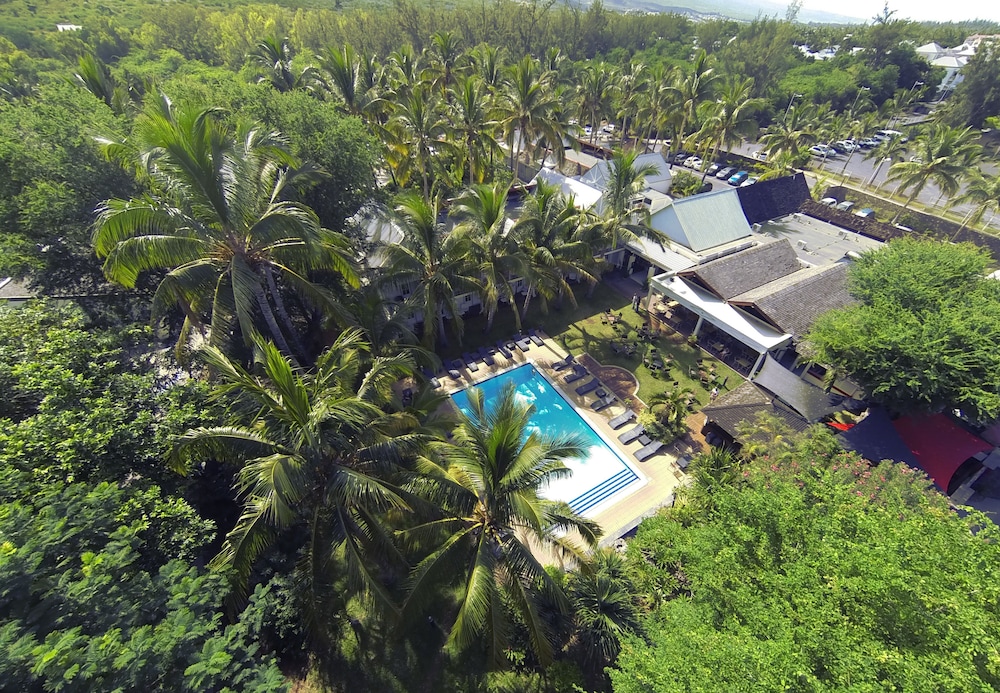 Alamanda Hotel 71/75