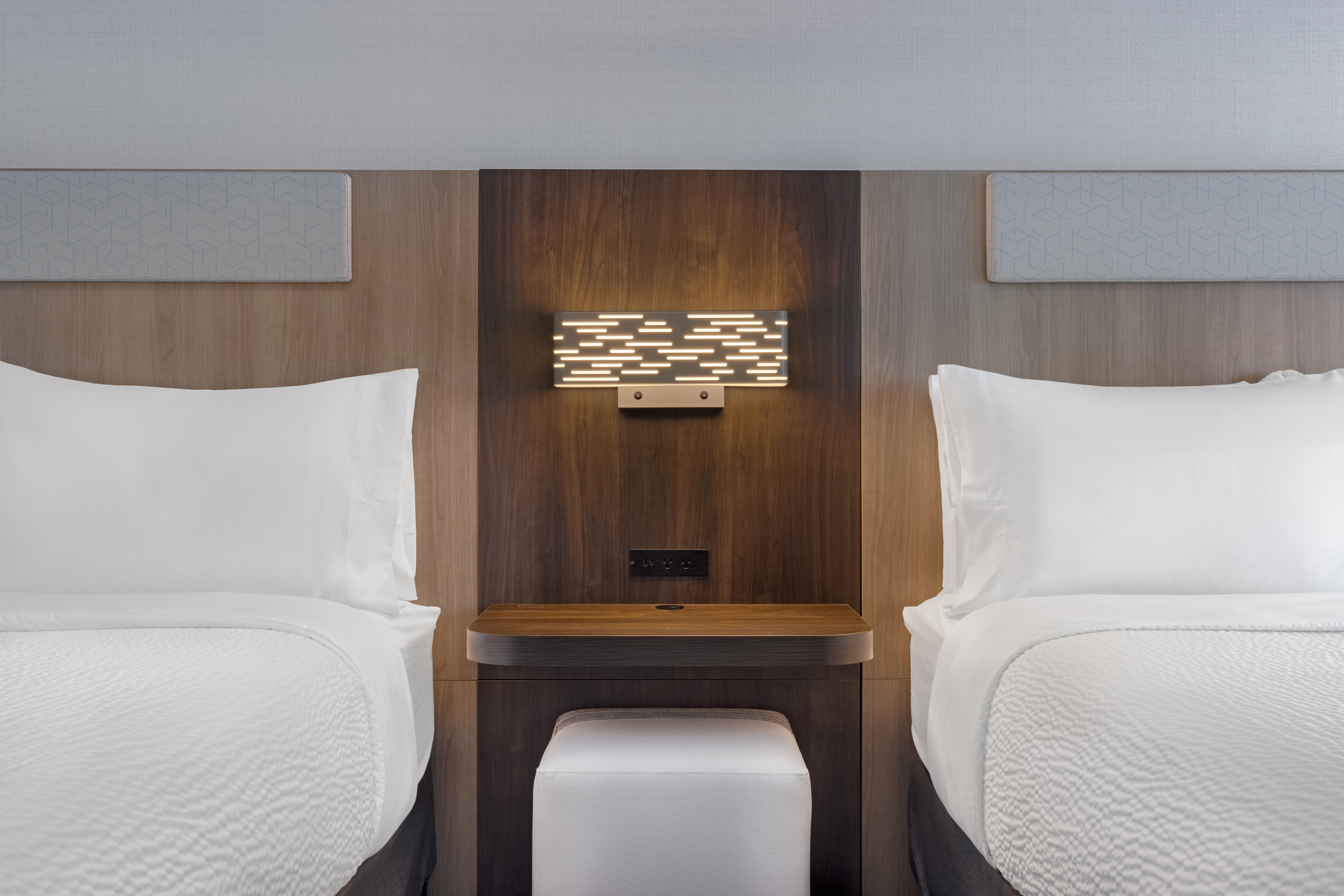 Holiday Inn Express & Suites St Thomas 21/50