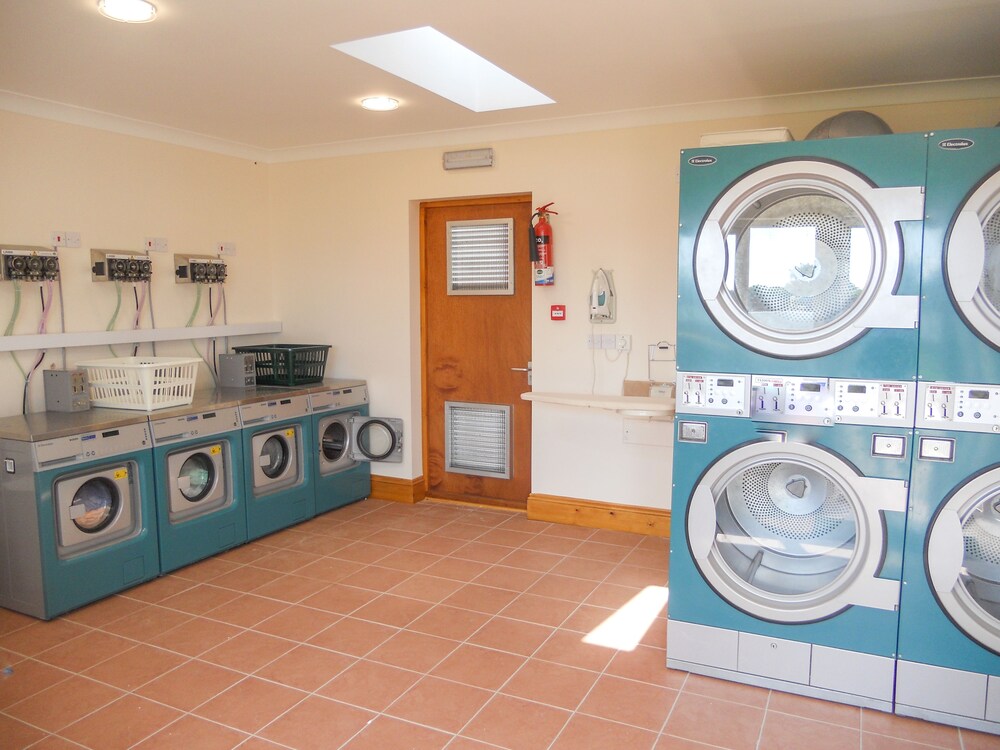 Newperran Holiday Park 5/50
