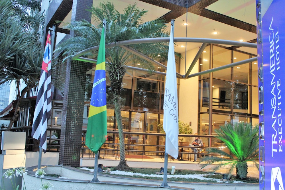 TRANSAMERICA EXECUTIVE PAULISTA 45/50