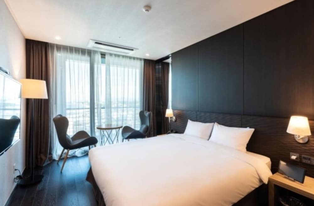 Suite, Ocean View