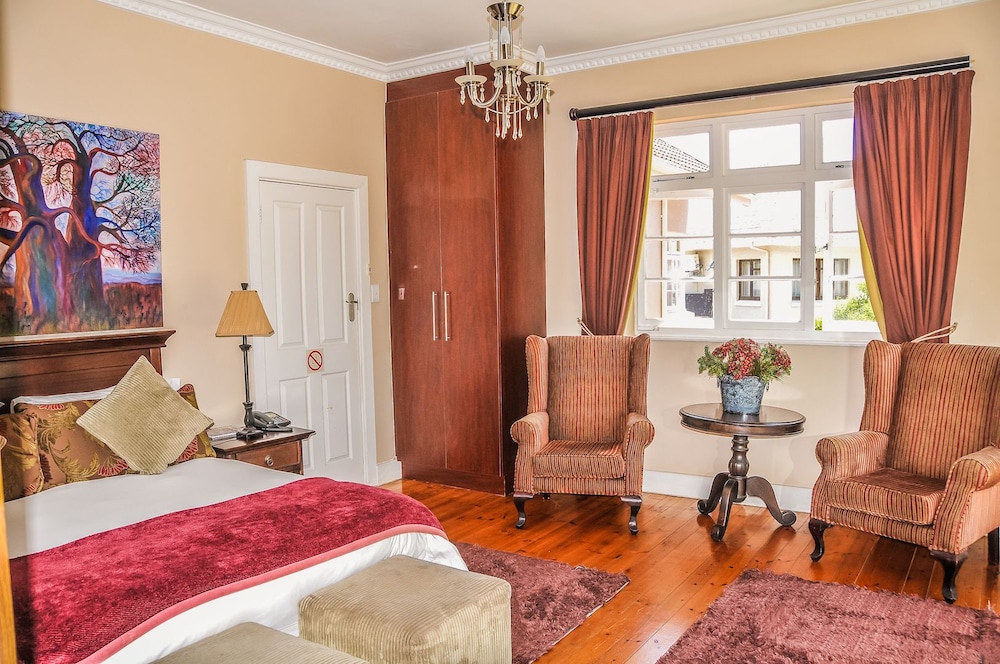 EXECUTIVE, DOUBLE BED, BALCONY