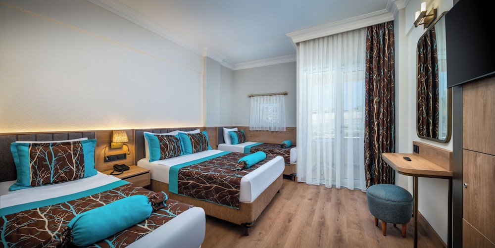 Saphir Hotel And Villas 32/90