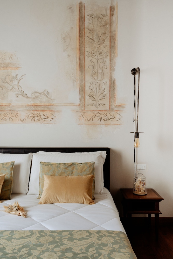 Relais Giulia 34/85
