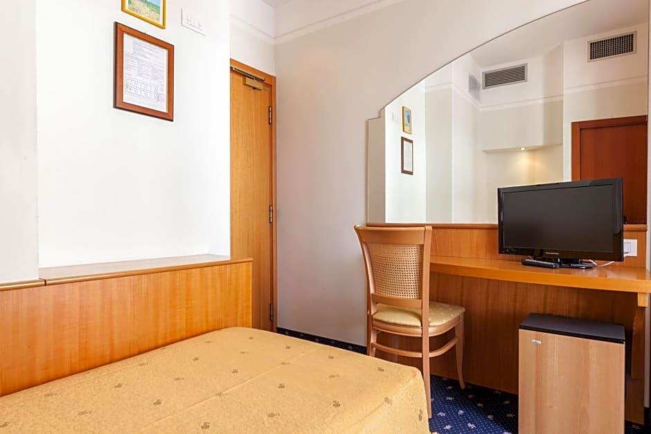 HOTEL ASTOR RIMINI 45/61