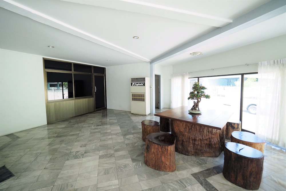 Pachara Hotel And Restaurant 3/20