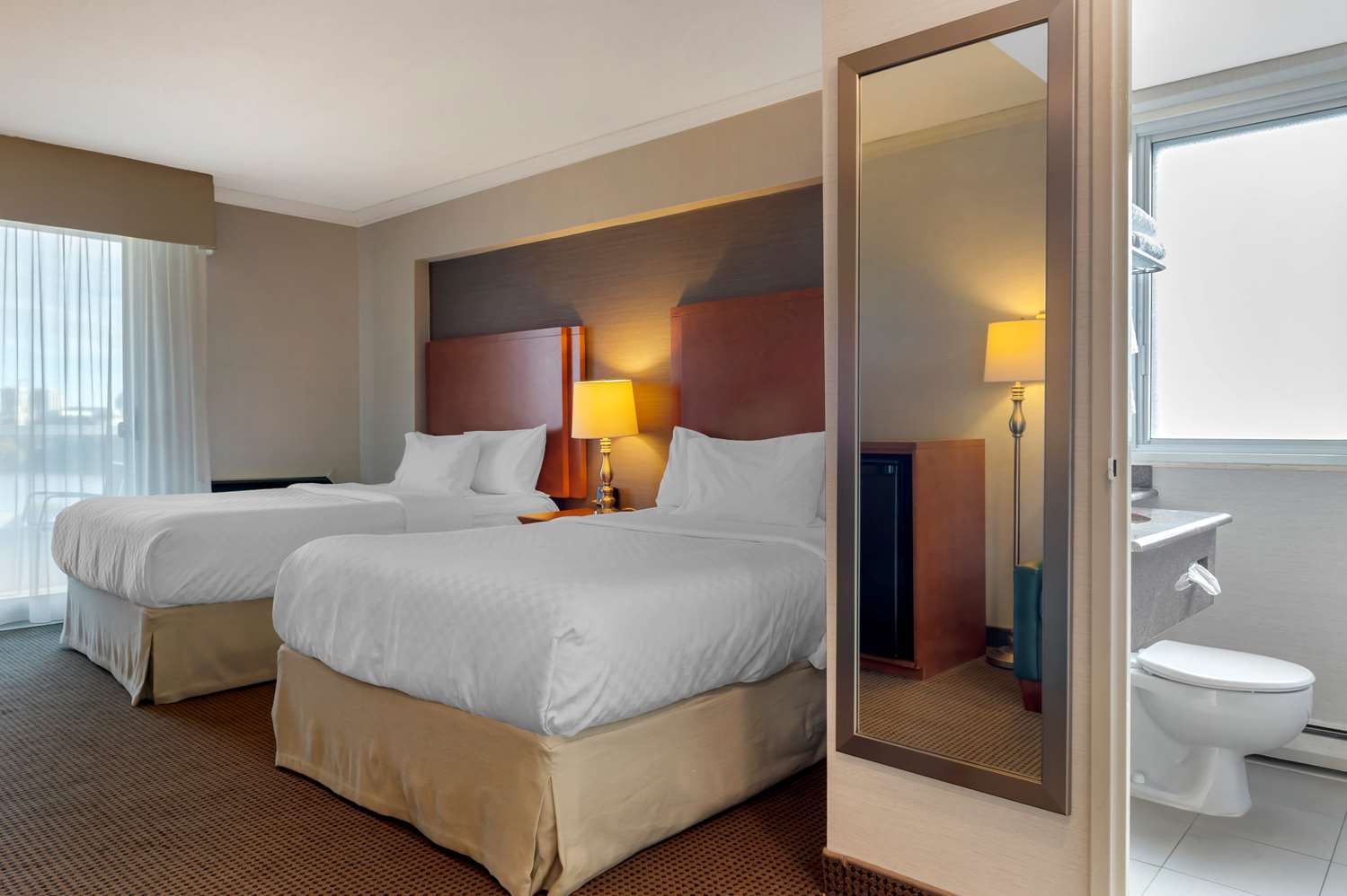 Room, 2 Double Beds, River View, Balcony