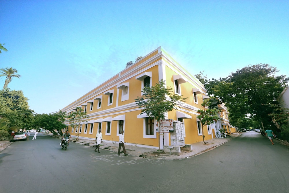 Palais De Mahe- Cgh Earth in PONDICHERRY