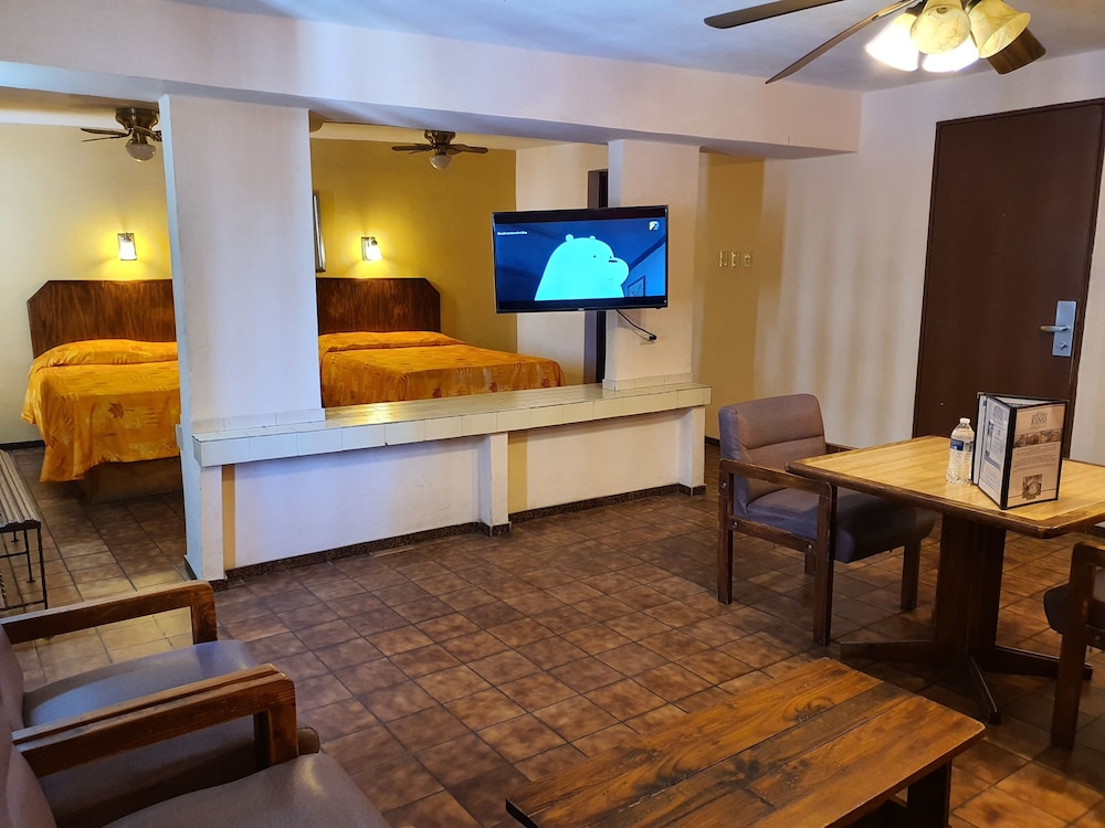 Hotel Suites Kino 45/73