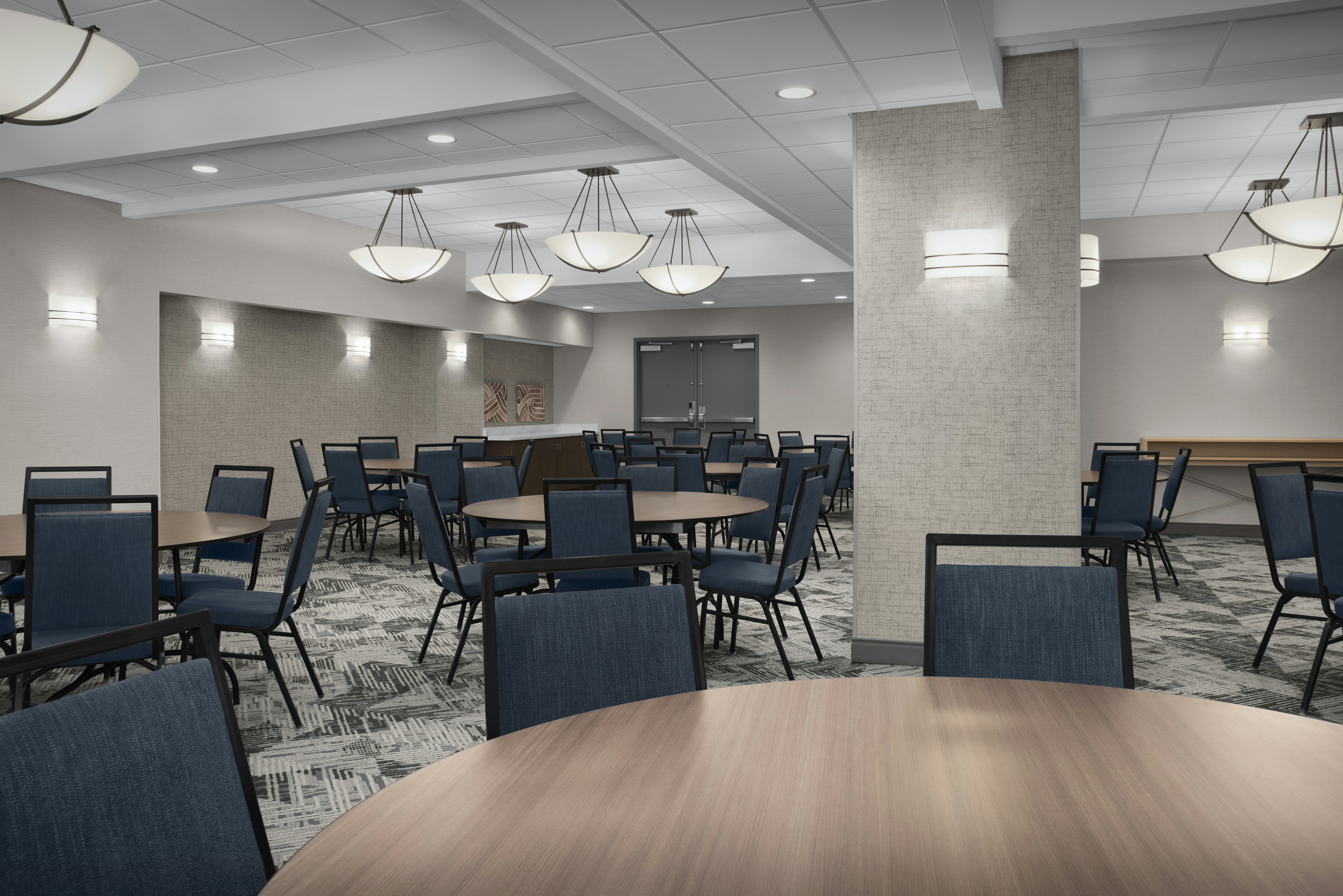 Hampton Inn Indianapolis Downtown Across From Circle Centre 54/75