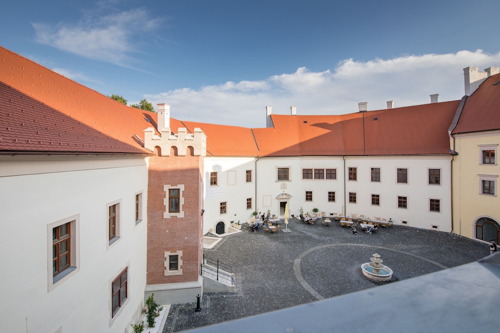 Palace Art Hotel Pezinok 38/50