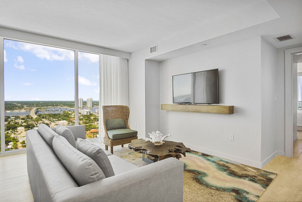 Daytona Grande Oceanfront Resort 26/50